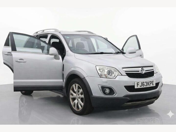 Vauxhall ANTARA 2.2 CDTi SE Auto 4WD Euro 5 5dr (SNav) Vauxhall ANTARA 2.2 CDTi SE Auto 4WD Euro 5 5dr (SNav)