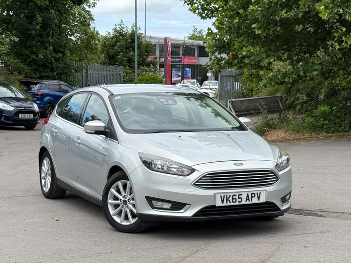 Ford Focus 1.0T EcoBoost Titanium Euro 6 (s/s) 5dr