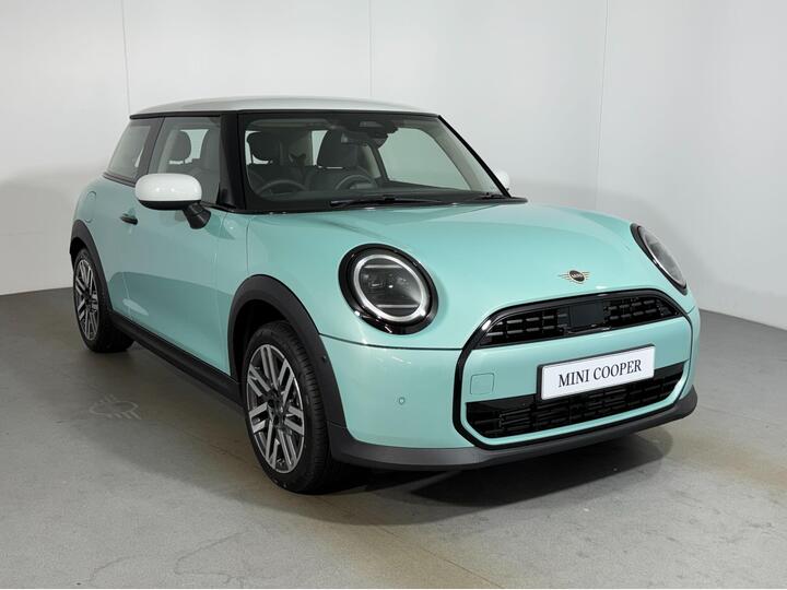 MINI Cooper 1.5C Classic Steptronic Euro 6 (s/s) 3dr