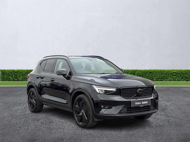 Volvo XC40 2.0 B4 MHEV Plus Black Edition DCT Auto Euro 6 (s/s) 5dr