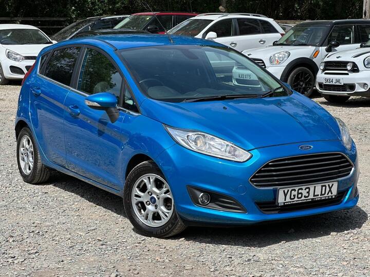Ford Fiesta 1.6 TDCi ECOnetic Titanium Euro 5 (s/s) 5dr