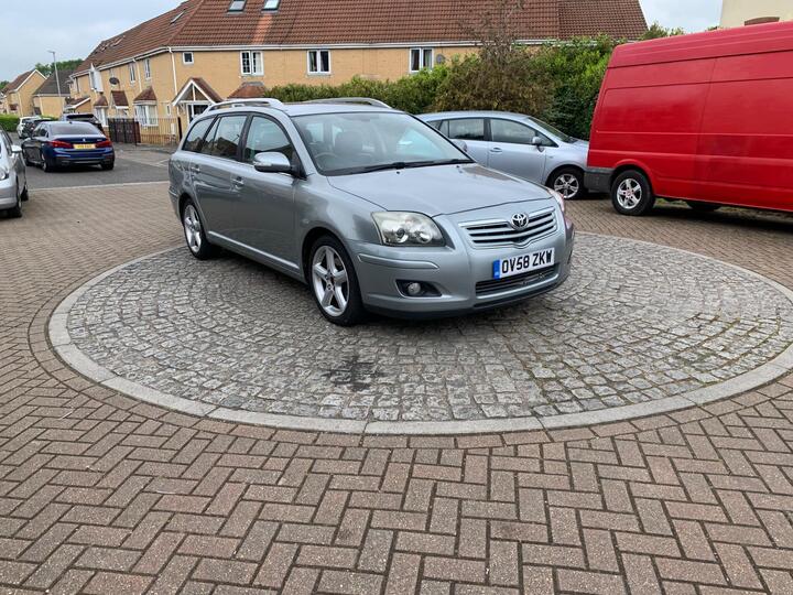 Toyota Avensis 2.2 D-4D T Spirit 5dr