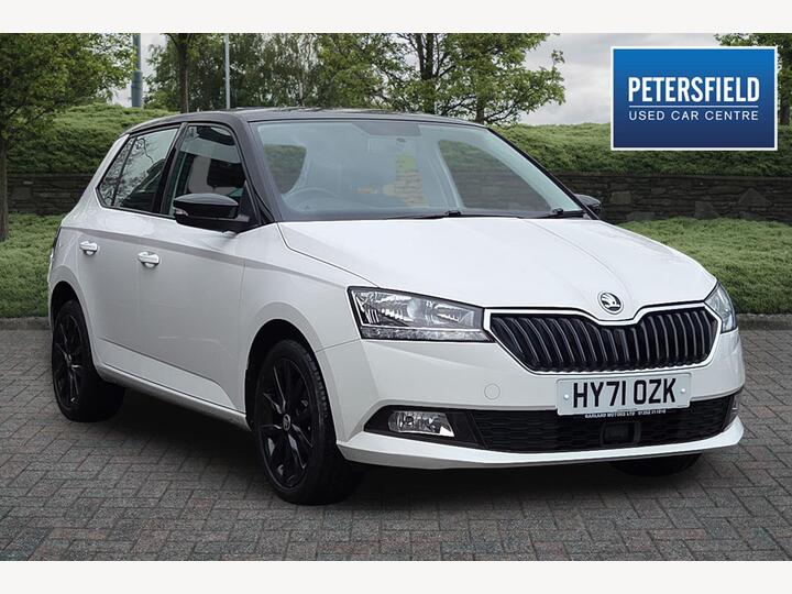 Skoda Fabia 1.0 Colour Edition Euro 6 (s/s) 5dr Skoda Fabia 1.0 Colour Edition Euro 6 (s/s) 5dr