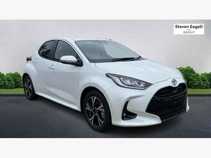 Toyota Yaris 1.5 VVT-h Design E-CVT Euro 6 (s/s) 5dr
