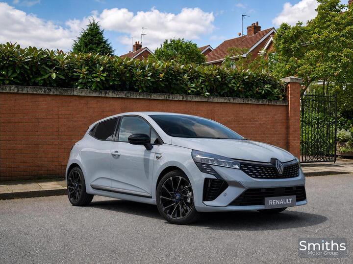 Renault Clio 1.6 E-TECH Iconic Esprit Alpine Auto Euro 6 (s/s) 5dr