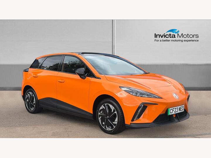 MG MG4 EV 64kWh Trophy Long Range Auto 5dr