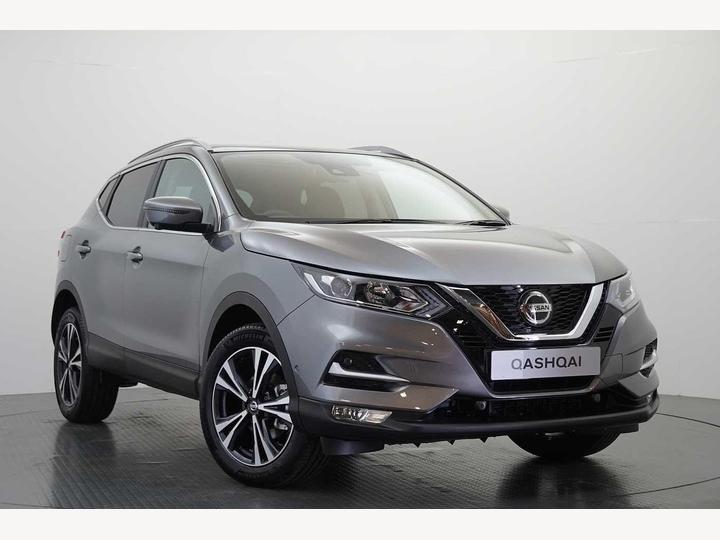 Nissan Qashqai 1.3 DIG-T 160 N-Connecta DCT Auto With Glass Roof + Nav And 360 Cameras