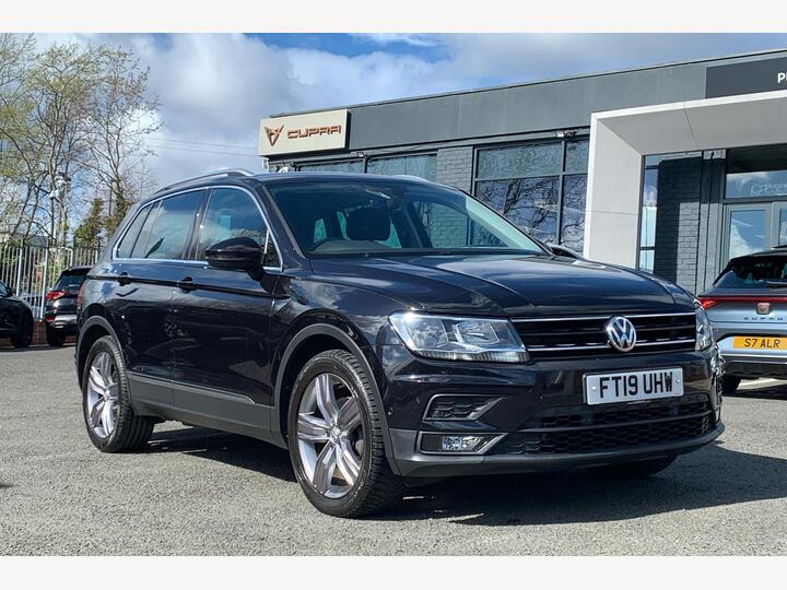 Volkswagen Tiguan 2.0 TDI Match DSG Euro 6 (s/s) 5dr Volkswagen Tiguan 2.0 TDI Match DSG Euro 6 (s/s) 5dr