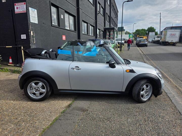 MINI Convertible 1.6 One Euro 5 2dr