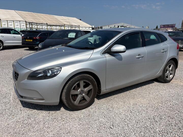Volvo V40 2.0 D4 SE Nav Auto Euro 6 (s/s) 5dr