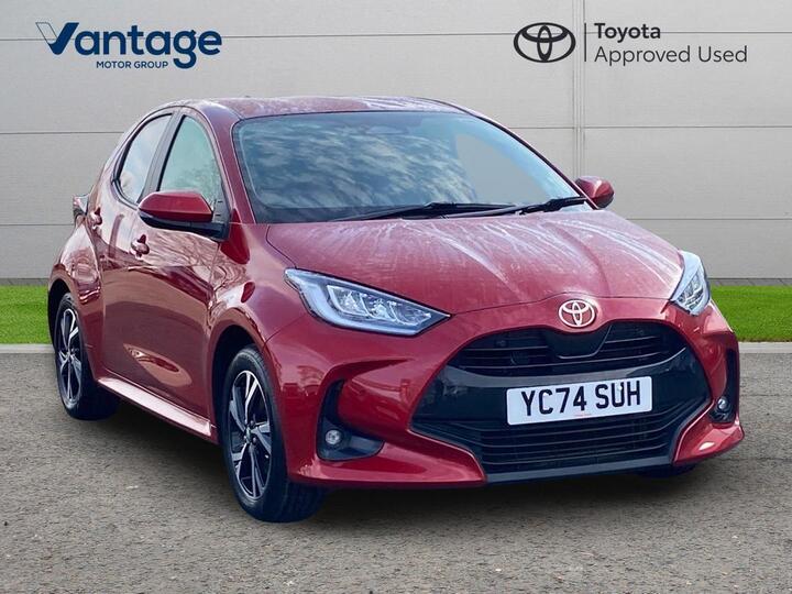 Toyota Yaris 1.5 VVT-h Design E-CVT Euro 6 (s/s) 5dr Toyota Yaris 1.5 VVT-h Design E-CVT Euro 6 (s/s) 5dr