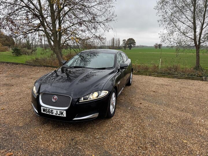 Jaguar XF 2.2d Luxury Auto Euro 5 (s/s) 4dr