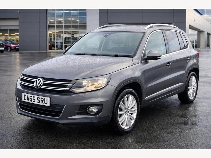Volkswagen Tiguan 2.0 TDI BlueMotion Tech Match Edition 2WD Euro 6 (s/s) 5dr Volkswagen Tiguan 2.0 TDI BlueMotion Tech Match Edition 2WD Euro 6 (s/s) 5dr