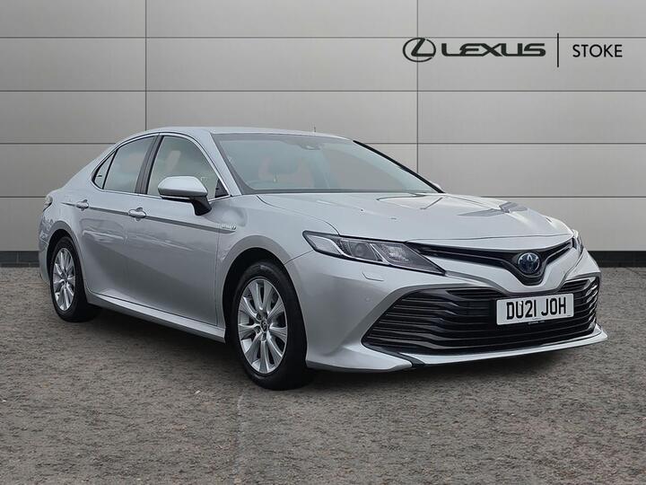 Toyota Camry 2.5 VVT-h Design CVT Euro 6 (s/s) 4dr
