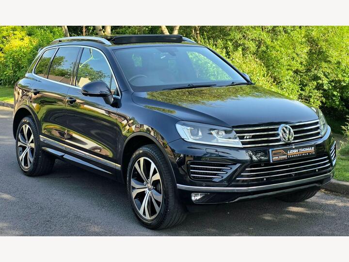 Volkswagen Touareg 3.0 TDI V6 BlueMotion Tech R-Line Tiptronic 4WD Euro 6 (s/s) 5dr Volkswagen Touareg 3.0 TDI V6 BlueMotion Tech R-Line Tiptronic 4WD Euro 6 (s/s) 5dr