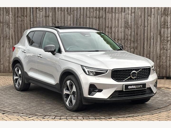Volvo XC40 2.0 B4 MHEV Ultimate DCT Auto Euro 6 (s/s) 5dr