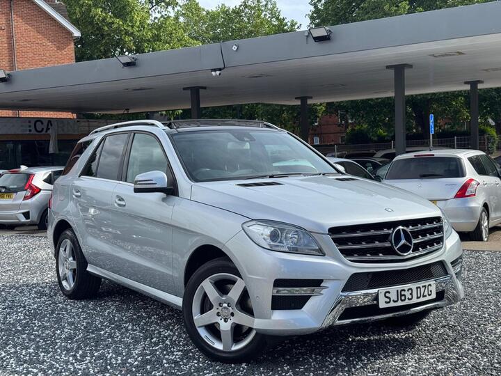 Mercedes-Benz M Class 3.0 ML350 V6 BlueTEC AMG Sport G-Tronic 4WD Euro 6 (s/s) 5dr Mercedes-Benz M Class 3.0 ML350 V6 BlueTEC AMG Sport G-Tronic 4WD Euro 6 (s/s) 5dr