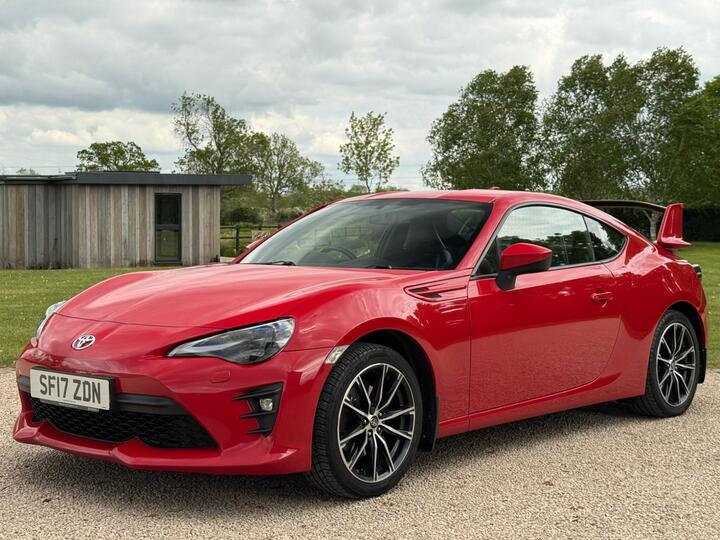 Toyota GT86 2.0 Boxer D-4S Pro Euro 6 2dr