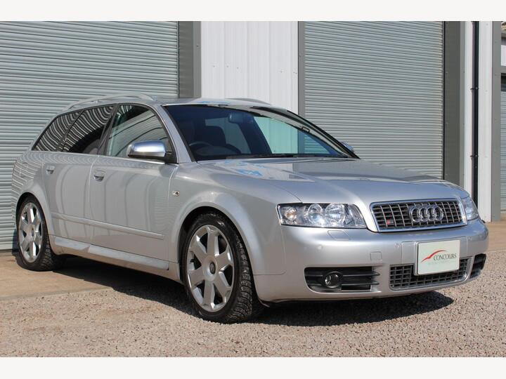 Audi S4 4.2 V8 Avant Quattro DSG
