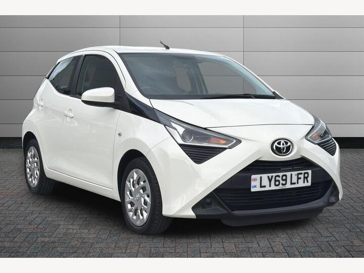 Toyota Aygo 1.0 VVT-i X-play Euro 6 5dr