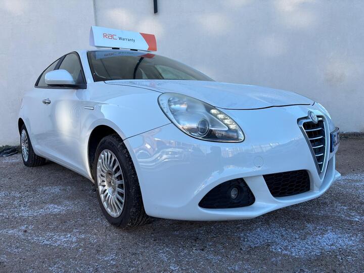 Alfa Romeo Giulietta 1.4 TB Turismo Euro 5 (s/s) 5dr Alfa Romeo Giulietta 1.4 TB Turismo Euro 5 (s/s) 5dr
