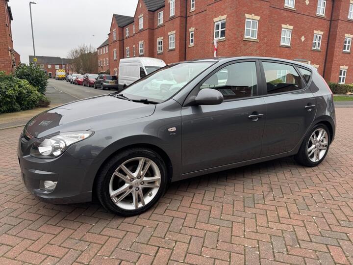 Hyundai I30 1.6 CRDi Premium Euro 4 5dr