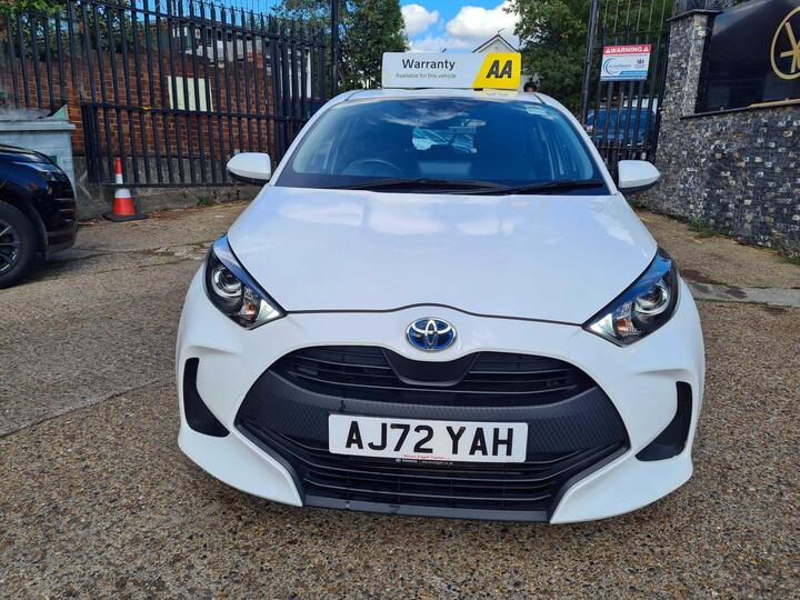 Toyota Yaris 1.5 VVT-h Icon E-CVT Euro 6 (s/s) 5dr