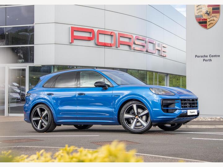 Porsche Cayenne 3.0 V6 E-Hybrid 25.9kWh Black Edition TiptronicS 4WD Euro 6 (s/s) 5dr