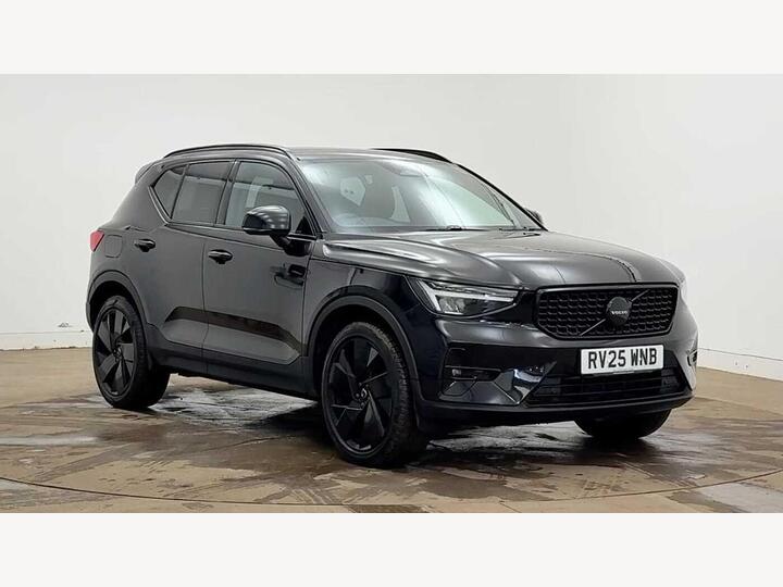 Volvo XC40 2.0 B3 MHEV Plus Black Edition DCT Auto Euro 6 (s/s) 5dr