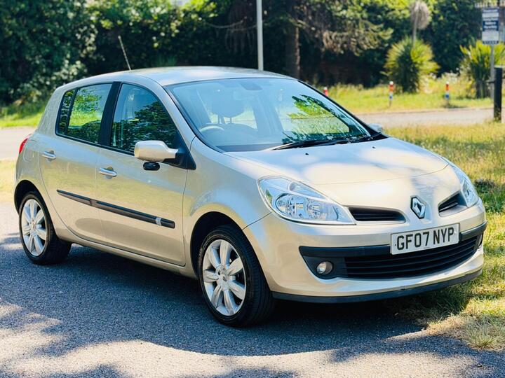 Renault Clio 1.6 VVT Privilege 5dr