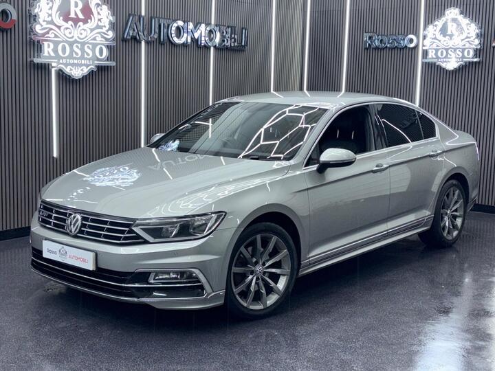 Volkswagen Passat 2.0 TDI BlueMotion Tech R-Line DSG Euro 6 (s/s) 4dr