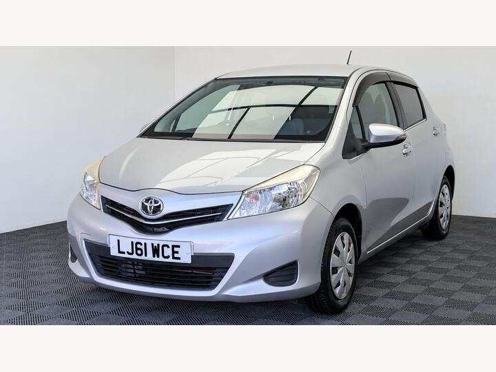 Toyota Yaris 1.33 Dual VVT-i TR Multidrive S Euro 5 5dr