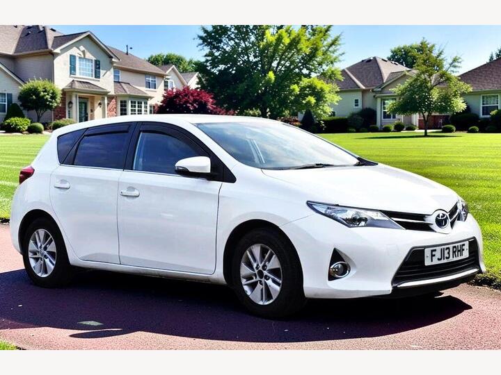 Toyota Auris 1.8 VVT-h Icon CVT Euro 5 (s/s) 5dr