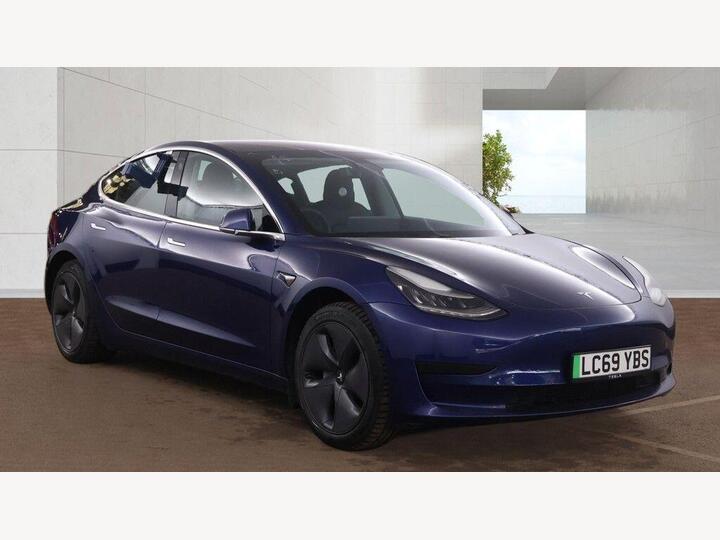 Tesla Model 3 Standard Range Plus Auto RWD 4dr
