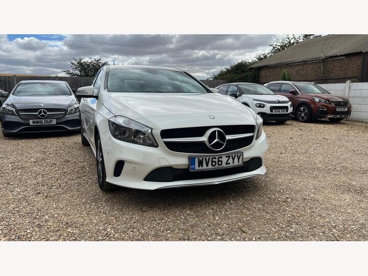 Mercedes-Benz A Class 1.6 A160 SE (Executive) 7G-DCT Euro 6 (s/s) 5dr