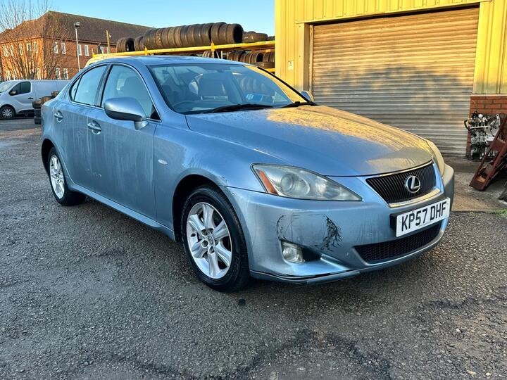 Lexus IS 2.2 220TD 4dr