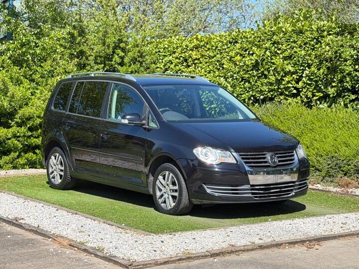 Volkswagen TOURAN 2.0 TDI SE DSG 5dr (5 Seats)