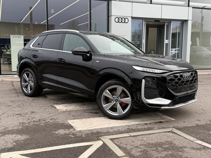 Audi Q3 1.5 TFSI S Line S Tronic Euro 6 (s/s) 5dr