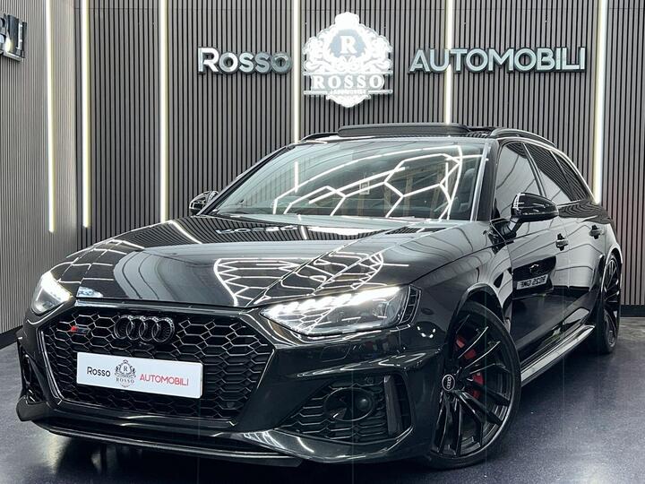 Audi RS4 Avant 2.9 TFSI V6 Carbon Black Tiptronic Quattro Euro 6 (s/s) 5dr Audi RS4 Avant 2.9 TFSI V6 Carbon Black Tiptronic Quattro Euro 6 (s/s) 5dr