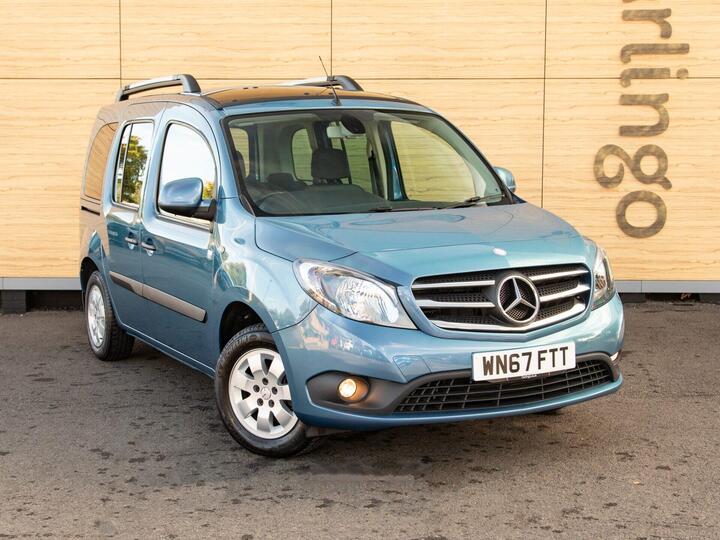 Mercedes-Benz Citan 1.5 111 CDI Traveliner L2 Euro 5 (s/s) 5dr (5 Seat) Mercedes-Benz Citan 1.5 111 CDI Traveliner L2 Euro 5 (s/s) 5dr (5 Seat)