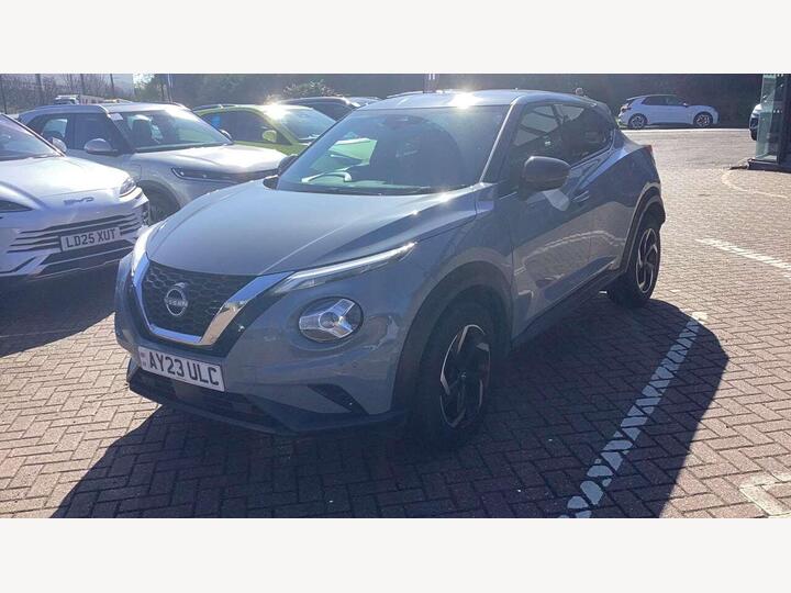 Nissan JUKE 1.0 DIG-T N-Connecta Euro 6 (s/s) 5dr