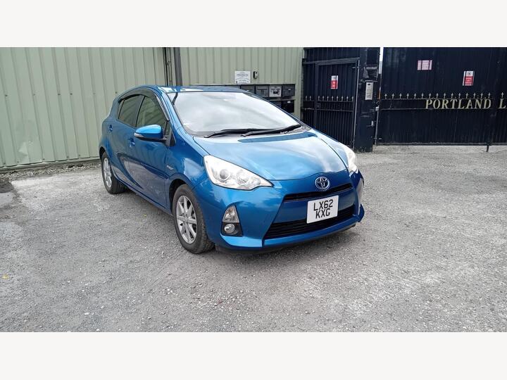 Toyota Aqua 1.5 Hybrid