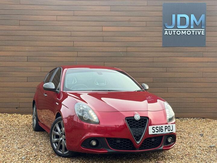 Alfa Romeo GIULIETTA 1750 TBi Veloce TCT Euro 6 5dr Alfa Romeo GIULIETTA 1750 TBi Veloce TCT Euro 6 5dr