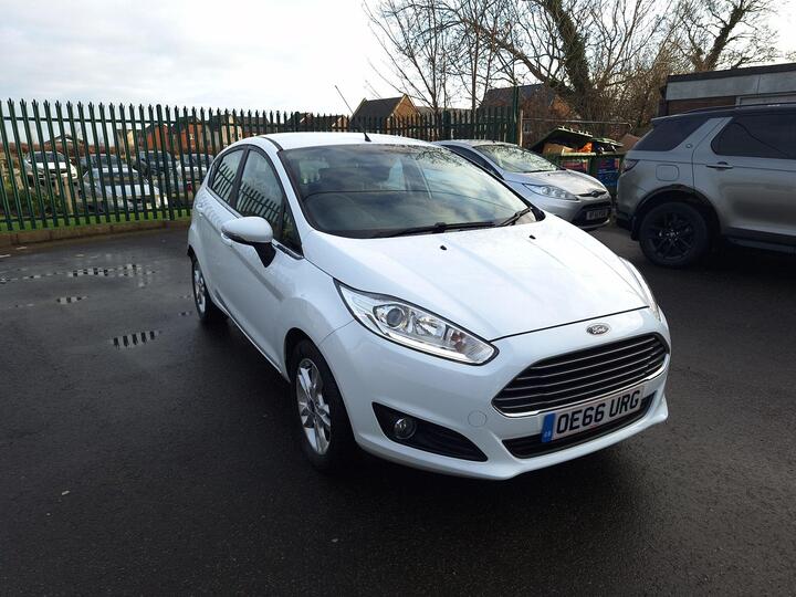 Ford Fiesta 1.0T EcoBoost Zetec Euro 6 (s/s) 5dr Ford Fiesta 1.0T EcoBoost Zetec Euro 6 (s/s) 5dr