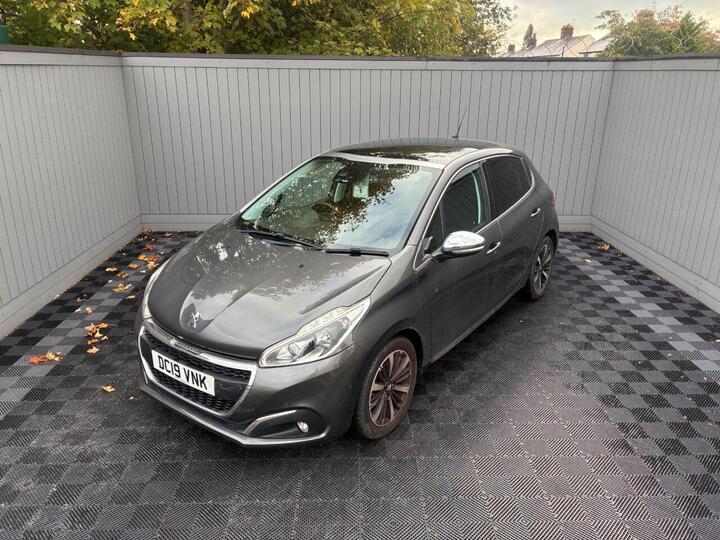 Peugeot 208 1.2 PureTech Tech Edition Euro 6 (s/s) 5dr