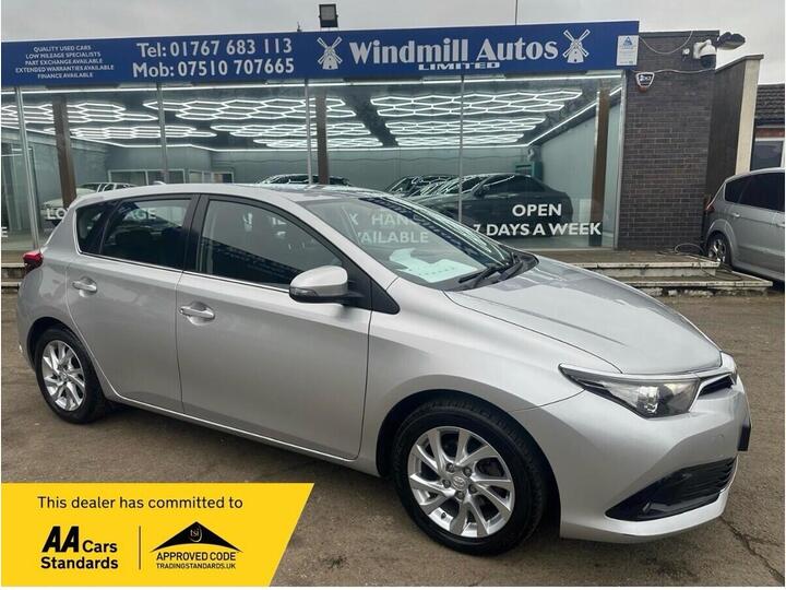Toyota AURIS 1.2 VVT-i Icon Euro 6 (s/s) 5dr