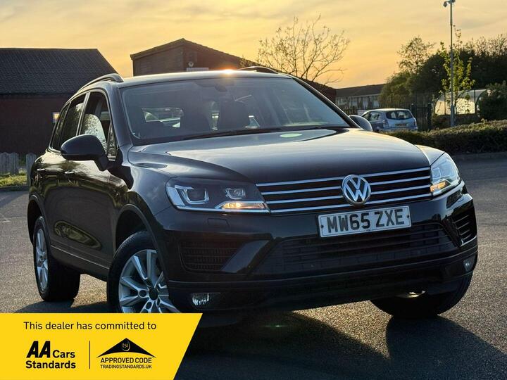 Volkswagen Touareg 3.0 TDI V6 BlueMotion Tech Escape Tiptronic 4WD Euro 6 (s/s) 5dr Volkswagen Touareg 3.0 TDI V6 BlueMotion Tech Escape Tiptronic 4WD Euro 6 (s/s) 5dr