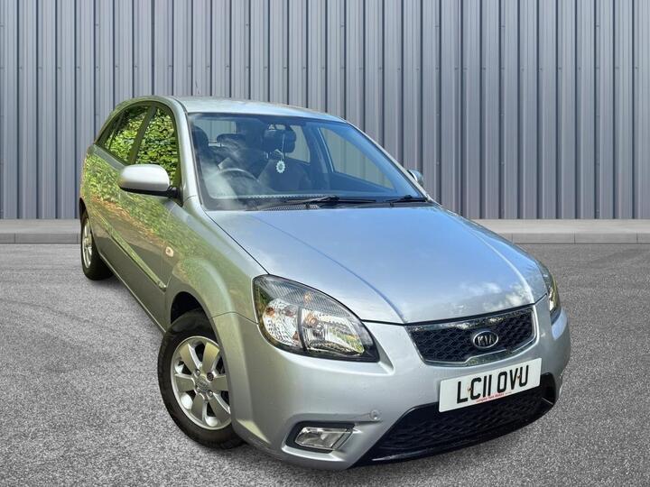 Kia Rio 1.5 CRDi 2 5dr