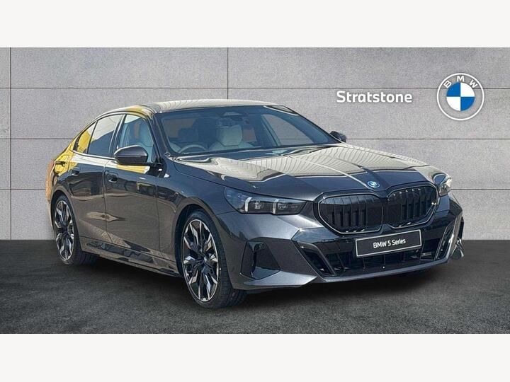 BMW 5 Series 3.0 550e 22.1kWh M Sport Pro Steptronic XDrive Euro 6 (s/s) 4dr