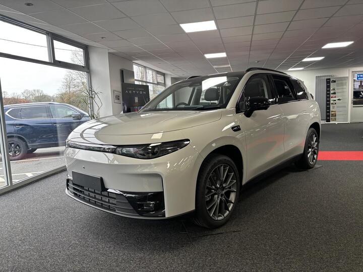 Leapmotor C10 Hybrid EV 28.4kWh Auto 5dr